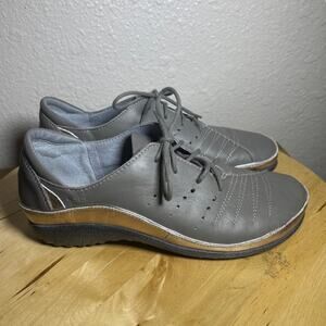 NAOT Kumara Lace Up Casual Comfort Sneaker Gray & Metallic Leather Sz 39/ 8 NWOT